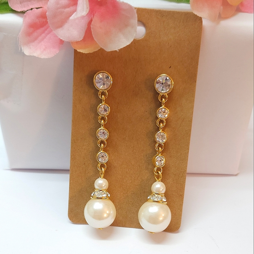 Vintage NR Avon Crystal & Pearl Bead Dangle Earrings